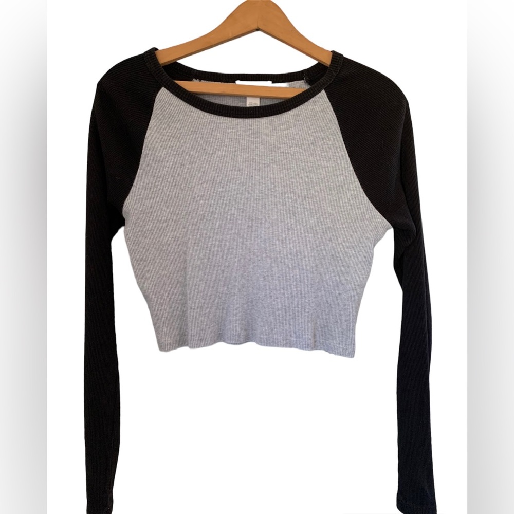 Cropped baseball long sleeve!